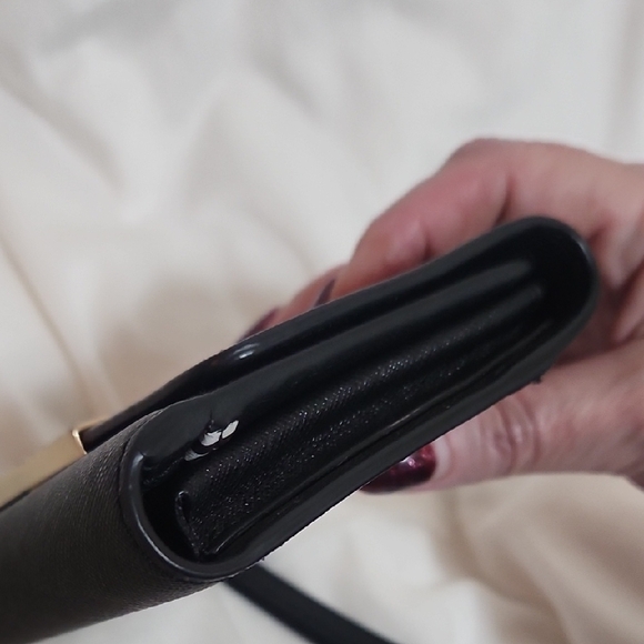 Henri Bendel Clutch Bag - Picture 8 of 9